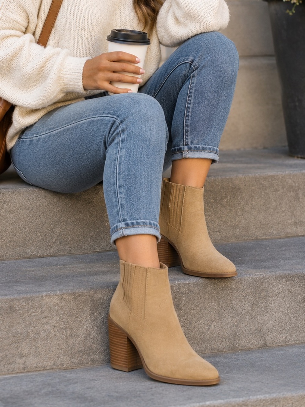NIB LC Lauren Conrad Teigen Tan Suede Ankle Boots Booties Size 8.5